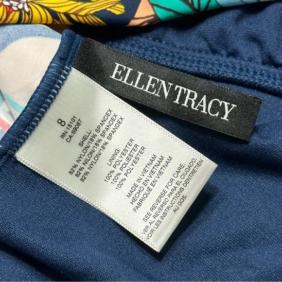Ellen Tracy High Neck Keyhole Navy with Floral Tankini Top Size 8 - Picture 4 of 11